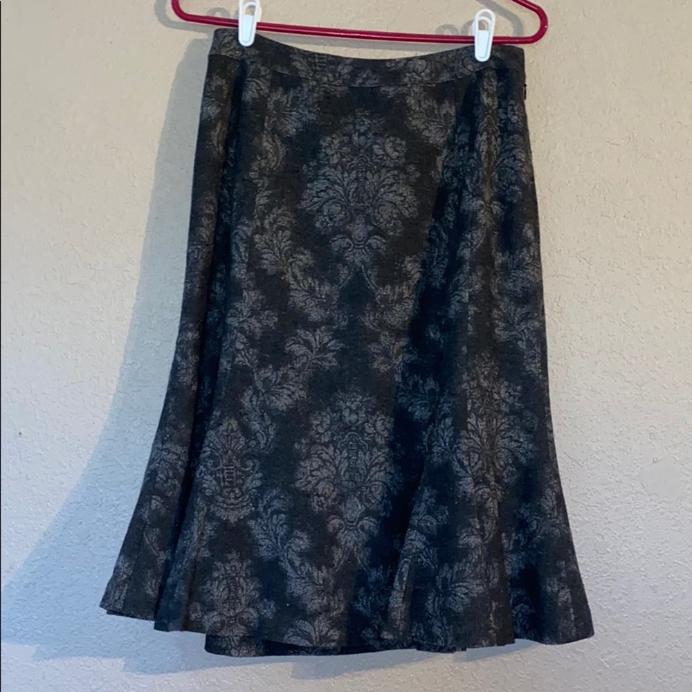 Gray Jones New York Size 6P Midi Skirt